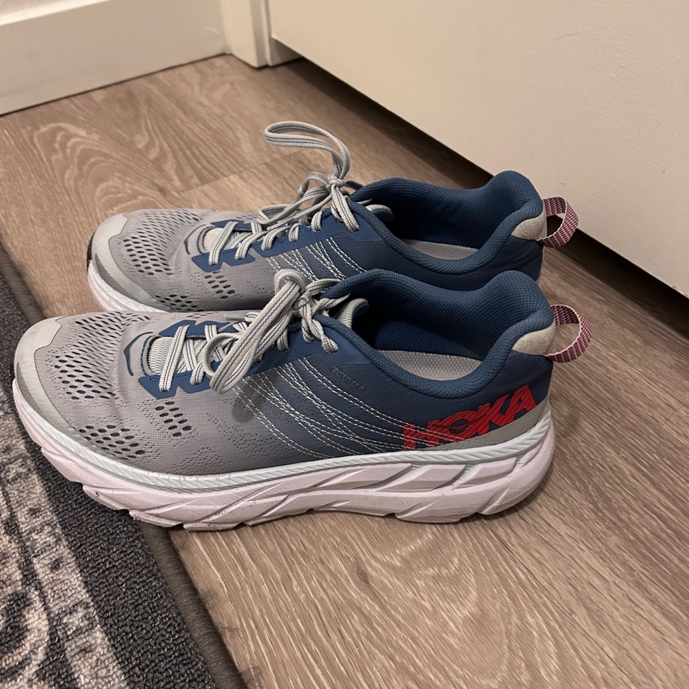 Hoka Clifton 6